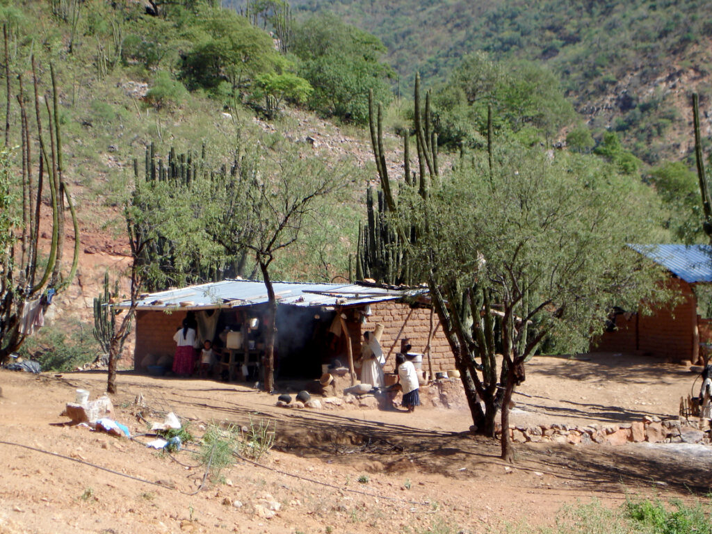 Typisches Bauernhaus im ländlichen Mexiko